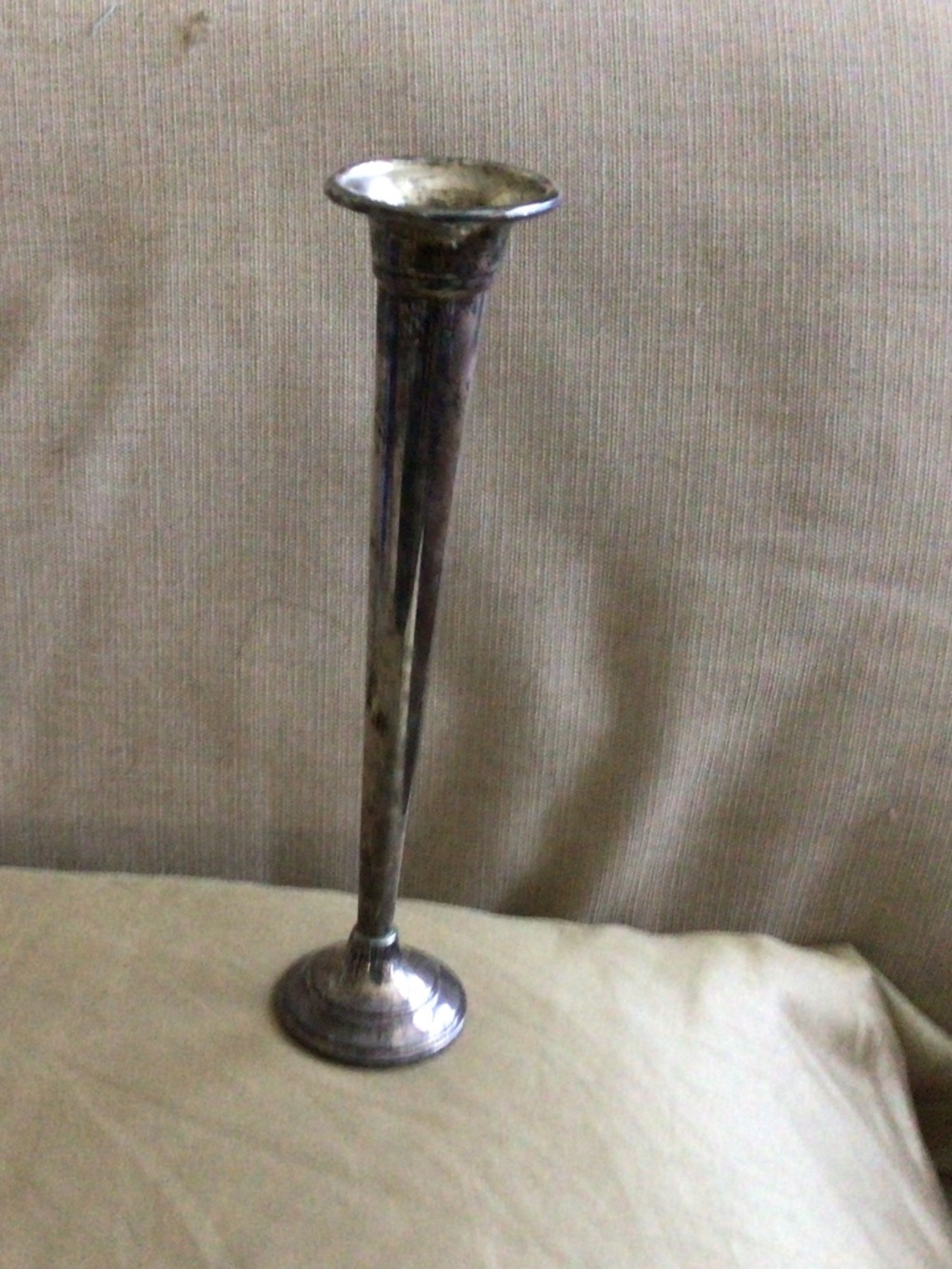 Lunt sterling bud vase